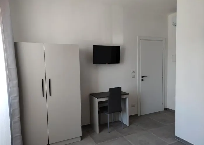 Bed & Breakfast Cromia - Art 3*