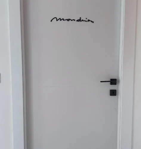 Bed & Breakfast Cromia - Art 3*